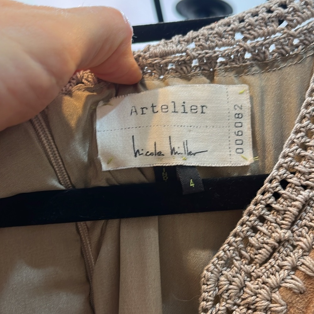 NWOT Leather Nicole Miller Artelier fawn coloured sheep suede crochet dress, sz4 - Picture 3 of 8